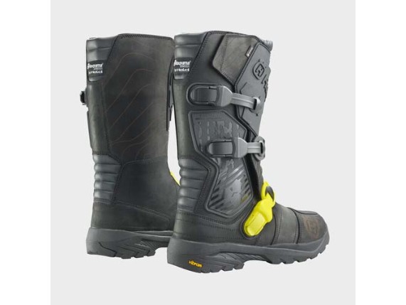 pho_hs_pers_rs_139135_3hs24001180x_scalar_gore_tex_boots_back__sall__awsg__v1