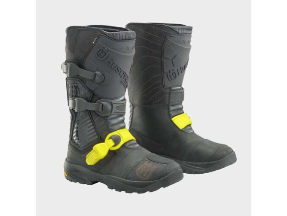 pho_hs_pers_vs_139136_3hs24001180x_scalar_gore_tex_boots_front__sall__awsg__v1