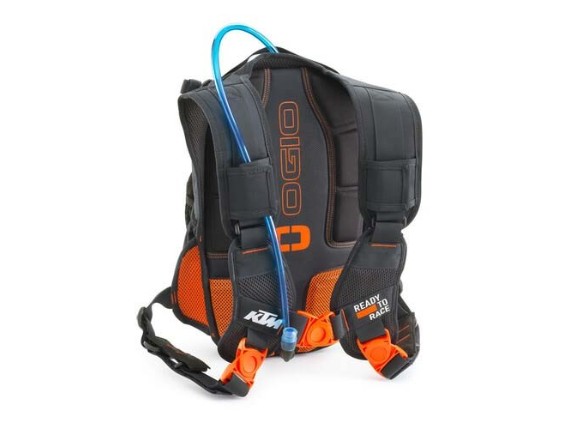 pho_pw_pers_rs_548953_3pw240000700_team_baja_hydration_pack_front_casual___accessories__sall__awsg__v4