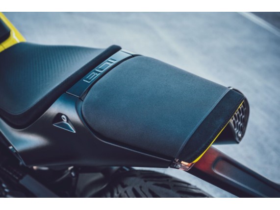 pho_hp_mon_169559_technical_accessories_street_2025__sall__awsg__v1