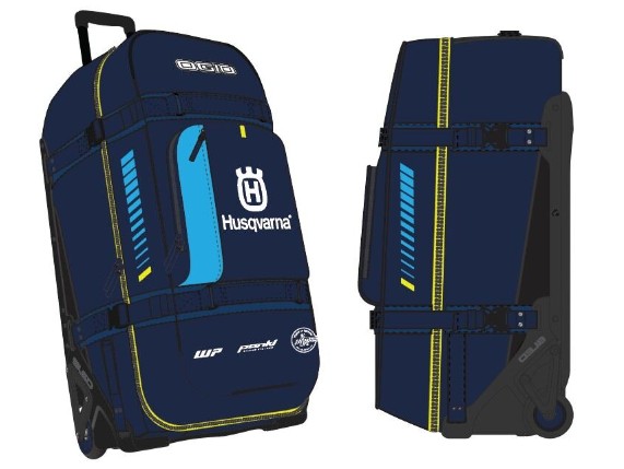 pho_hs_pers_vs_3hs27001590x_team_travel_bag_9800__sall__awsg__v1