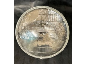 HEADLIGHT, SEALED BEAM