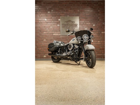 HARLEY-DAVIDSON FLHC Softail Heritage Classic, 0017519