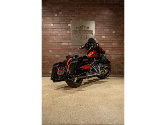 HARLEY-DAVIDSON FLHXSE Street Glide CVO, 0017967