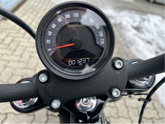 00b837f5c13d4fb6bf13cb6c8d2d4248