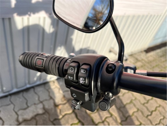 1b05c3f174f24413a14f80c20f24818c