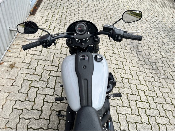 31e29660fe944c0e9cc574f1f9abc477