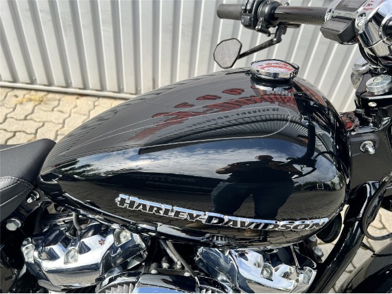 453860b33bb84032833cb72a93dbc250