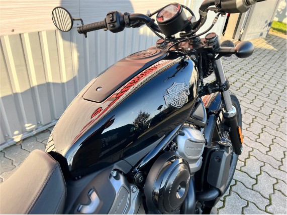 56bcbc9b80fc4435961c146cfe8c4f35