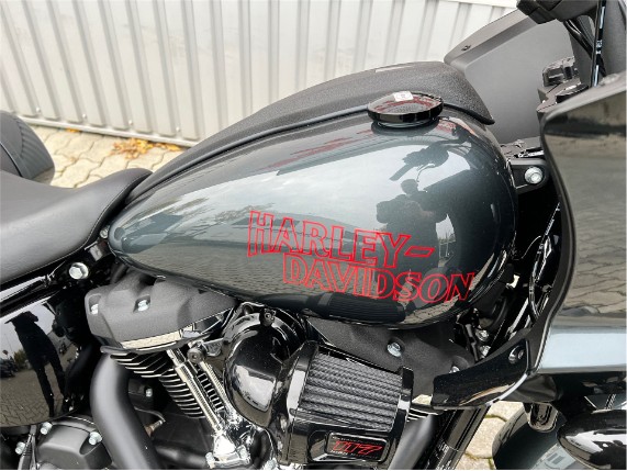 9db2324c13884bd089e51e3aeeb80cfb