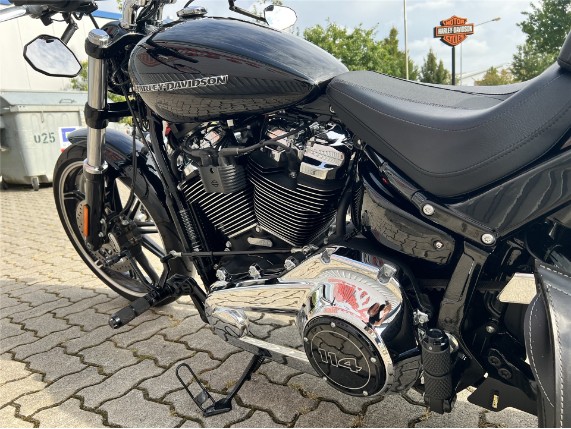 a165e07e4e6b4d12a9c0dfd3e0837db3