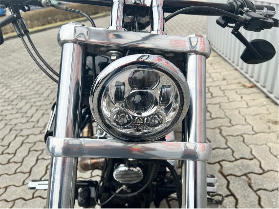 d15387a4c7044ffeb2e63ff78873188a