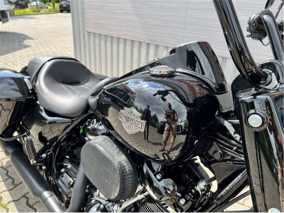 e2082b2c08e0439e84bd2d9d61104536