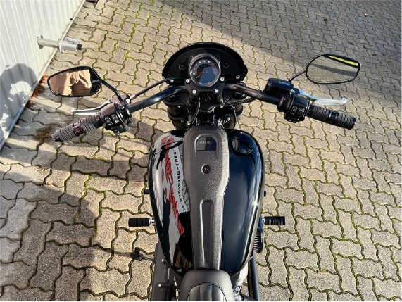 ef87b717f3b144d6b0778bae38a1833a