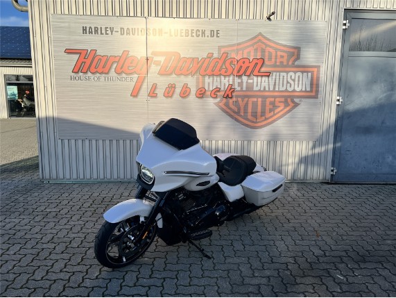 Harley-Davidson FLHX Street Glide White Onyx P, 0003584