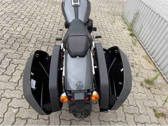 Harley-Davidson FLSB Sport Glide GAUNT GRY MT, 5HD1YMJ42NS058085
