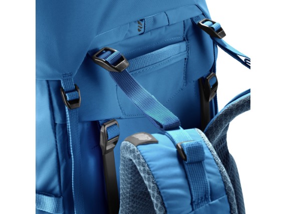 3350526-1015-AircontactCore60plus10_baltic_nightblue-D-08