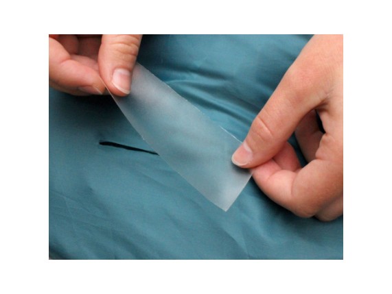 GearAid 'Tenacious Tape' Reparatur 