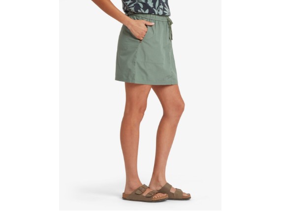 sherpa-womens-ghoral-skort-sw24088-810-green-model-04