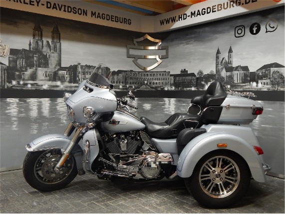 HARLEY-DAVIDSON FLHTCUTG 2023 TRI GLIDE ULTRA, 0005483