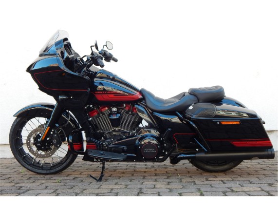 HARLEY-DAVIDSON FLTRXSE CVO ROAD GLIDE CUSTOM, 0004643
