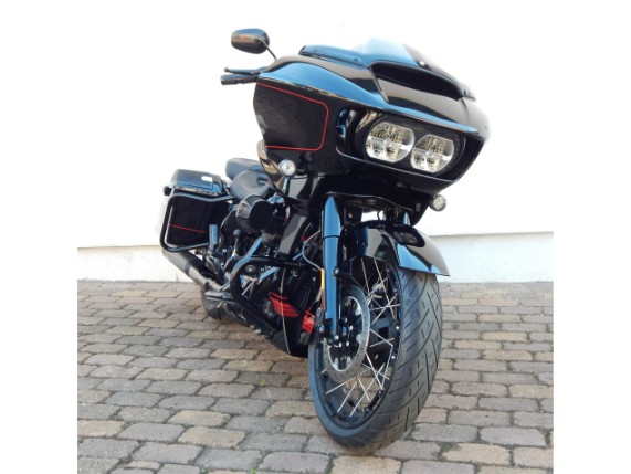 HARLEY-DAVIDSON FLTRXSE CVO ROAD GLIDE CUSTOM, 0004643
