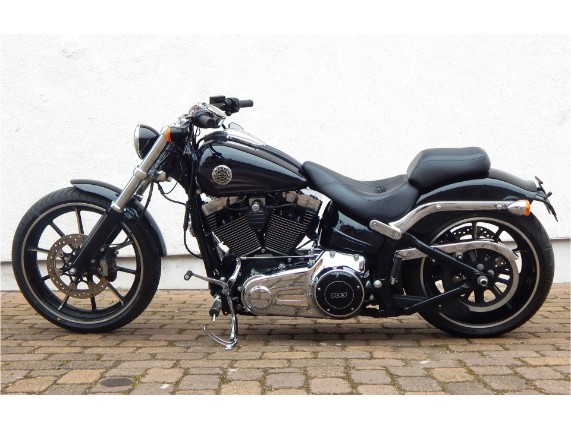 HARLEY-DAVIDSON FXSB BREAKOUT, 0003411