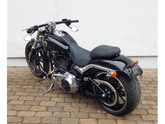 HARLEY-DAVIDSON FXSB BREAKOUT, 0003411