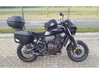 XSR 700 A