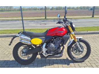CABALLERO 700 SCRAMBLER
