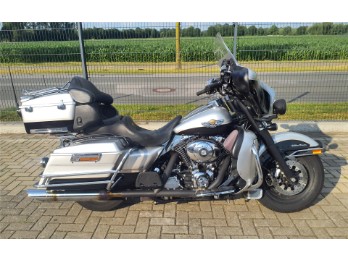 ELECTRA GLIDE ULTRA CLASSIC