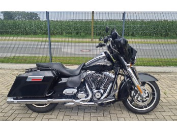FLHX STREET GLIDE 1690