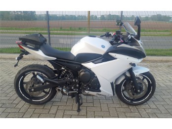 XJ 6 F DIVERSION ABS