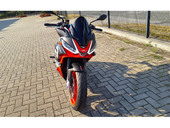 APRILIA TUONO 660 E5, 0002579