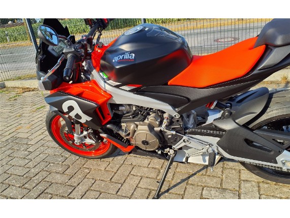 APRILIA TUONO 660 E5, 0002579