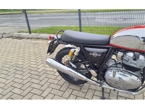 b47f9bf178f54c4783cd8faa84847de9