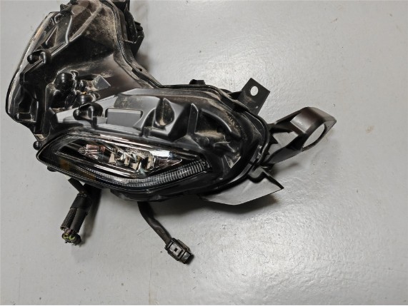 BAP-84301-02-00-GEB, SCHEINWERFER TRACER 9 GT
