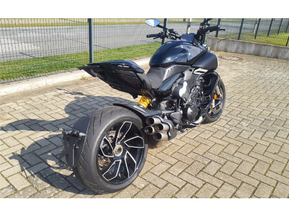 DUCATI DIAVEL V4, 0003070