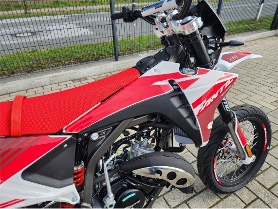 FANTIC XM 50 MOTARD PERFORMANCE, ZFMFA061MPM012276