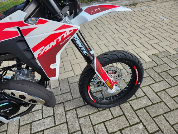 FANTIC XM 50 MOTARD PERFORMANCE, ZFMFA061MPM012276