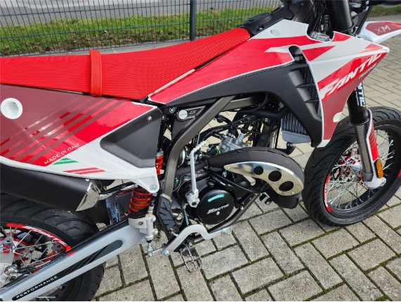 FANTIC XM 50 MOTARD PERFORMANCE, ZFMFA061MPM012276