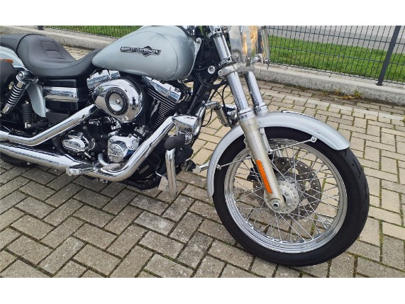 HARLEY DAVIDSON DYNA SUPER GLIDE CUSTOM, 0001061