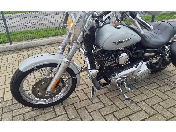 HARLEY DAVIDSON DYNA SUPER GLIDE CUSTOM, 0001061