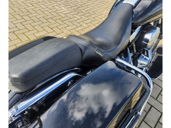 Harley-Davidson FLHTK ELECTRA GLIDE ULTRA LTD, 1HD1DPL17VY616680