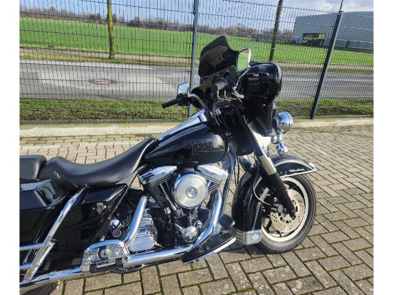 Harley-Davidson FLHTK ELECTRA GLIDE ULTRA LTD, 1HD1DPL17VY616680