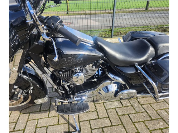 Harley-Davidson FLHTK ELECTRA GLIDE ULTRA LTD, 1HD1DPL17VY616680