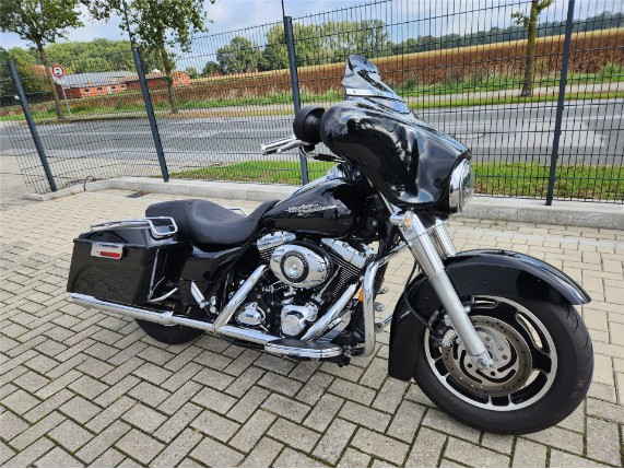 HARLEY DAVIDSON FLHX STREET GLIDE 1584, 1HD1KB4127Y609596