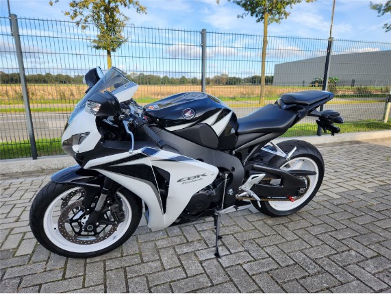 HONDA CBR 1000 RR FIRE BLADE, JH2SC59A6AK200130