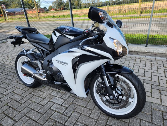 HONDA CBR 1000 RR FIRE BLADE, JH2SC59A6AK200130