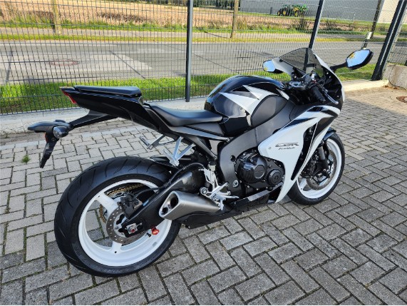 HONDA CBR 1000 RR FIRE BLADE, JH2SC59A6AK200130